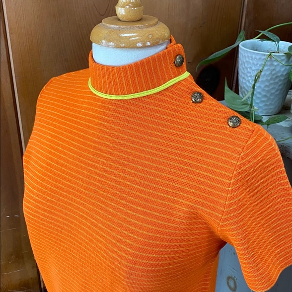 Vintage 70s Short Sleeve Knit Stripe Top - Picture 2 of 5